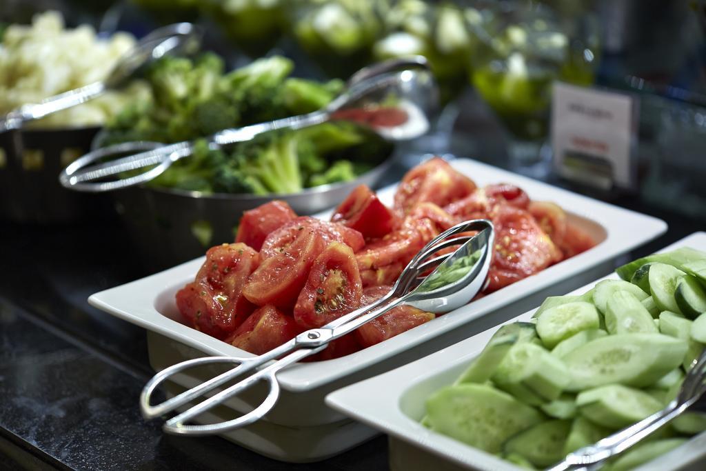 Uranus Istanbul Topkapi Exterior photo A salad bar